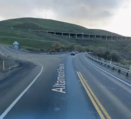 [09-18-2026] Alameda County, CA – Several Vehicles Involved in Crash on Altamont Pass Road