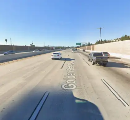 [10-04-2026] Los Angeles County, CA – Four Injured After Multi-Vehicle Crash Involving Semi-Truck in Sun Valley
